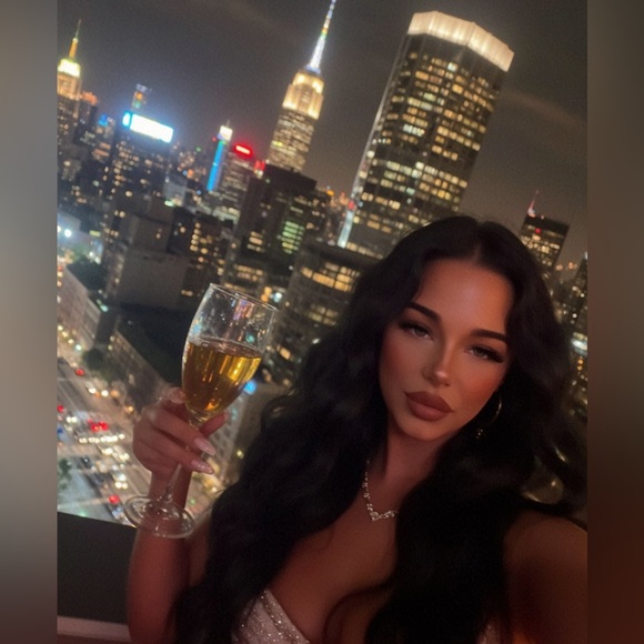 Hi I’m Randi ♥️ - Picture 15 of 15